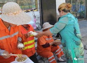 环卫工头条爆料视频,揭秘城市清洁背后的感人故事  第2张